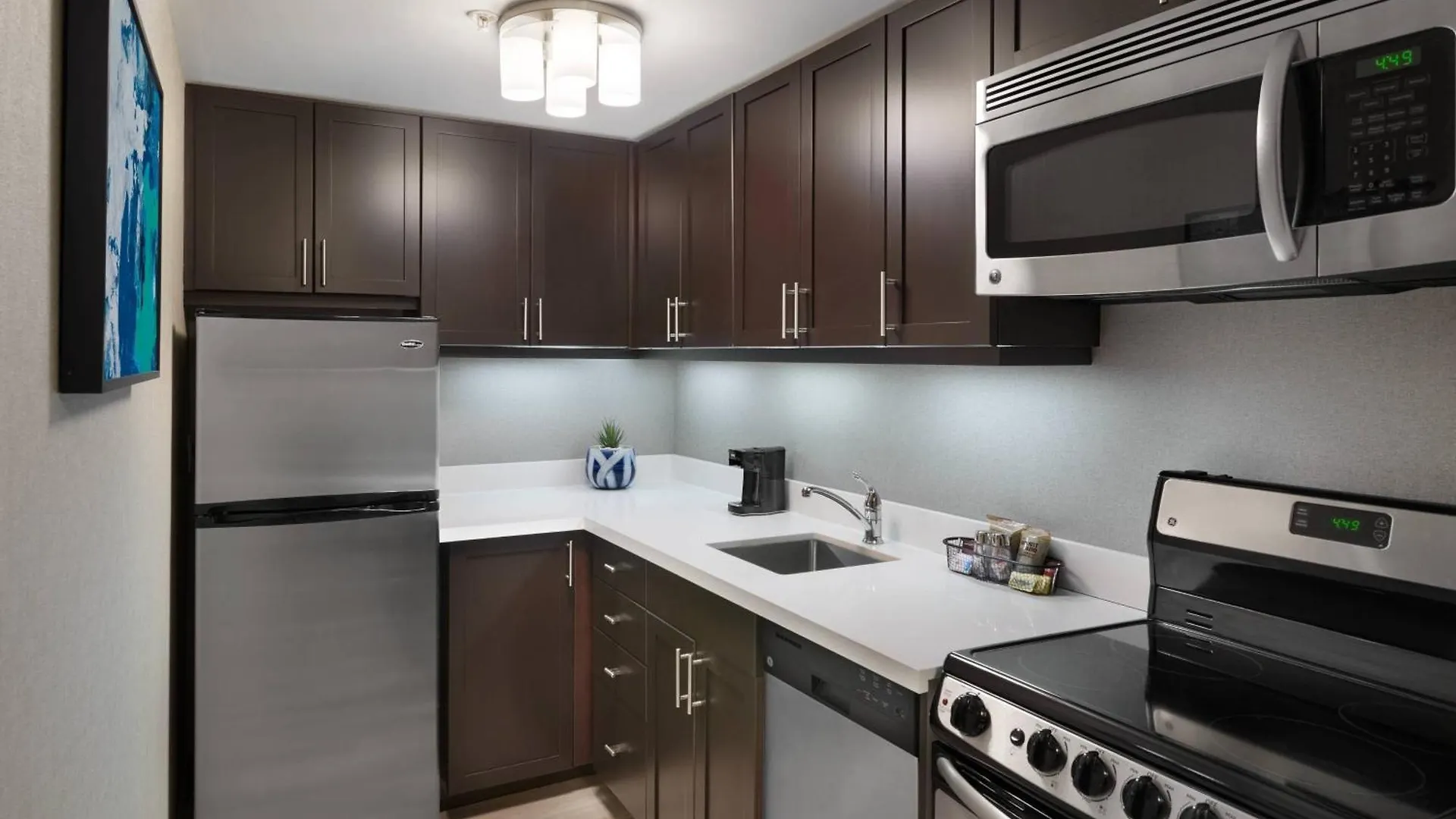 Towneplace Suites By Marriott Mississauga-Airport Corporate Centre Hotel Mississauga