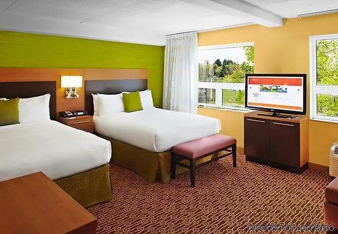 Towneplace Suites By Marriott Mississauga-Airport Corporate Centre Mississauga