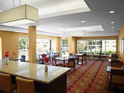 Towneplace Suites By Marriott Mississauga-Airport Corporate Centre 3*, Mississauga