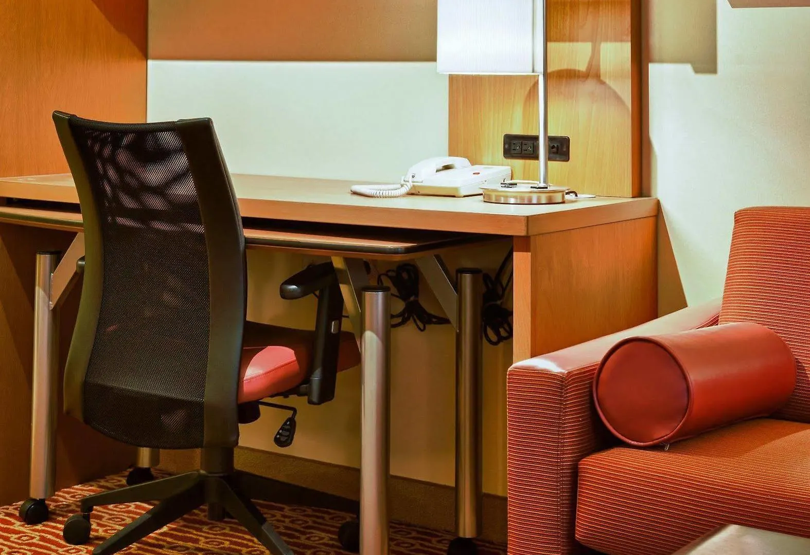 Towneplace Suites By Marriott Mississauga-Airport Corporate Centre Hotel
