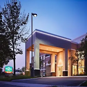 Towneplace Suites By Marriott Mississauga-Airport Corporate Centre