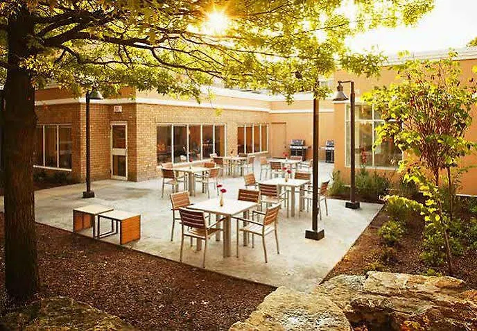 Towneplace Suites By Marriott Mississauga-Airport Corporate Centre